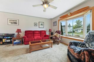 Photo 2: 24 Westover Drive SW in Calgary: Westgate Detached for sale : MLS®# A2002524