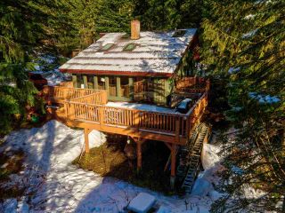 Photo 37: 8361 VALLEY Drive in Whistler: Alpine Meadows House for sale in "Alpine Meadows" : MLS®# R2522011
