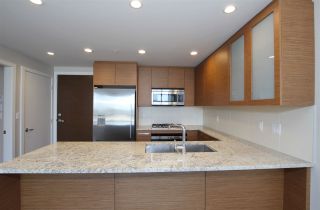 Photo 4: 405 6311 CAMBIE Street in Vancouver: Oakridge VW Condo for sale in "PRELUDE" (Vancouver West)  : MLS®# R2386891