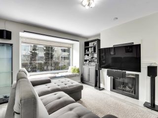 Photo 3: 223 6820 RUMBLE Street in Burnaby: South Slope Condo for sale in "GOVERNOR'S WALK" (Burnaby South)  : MLS®# R2757596
