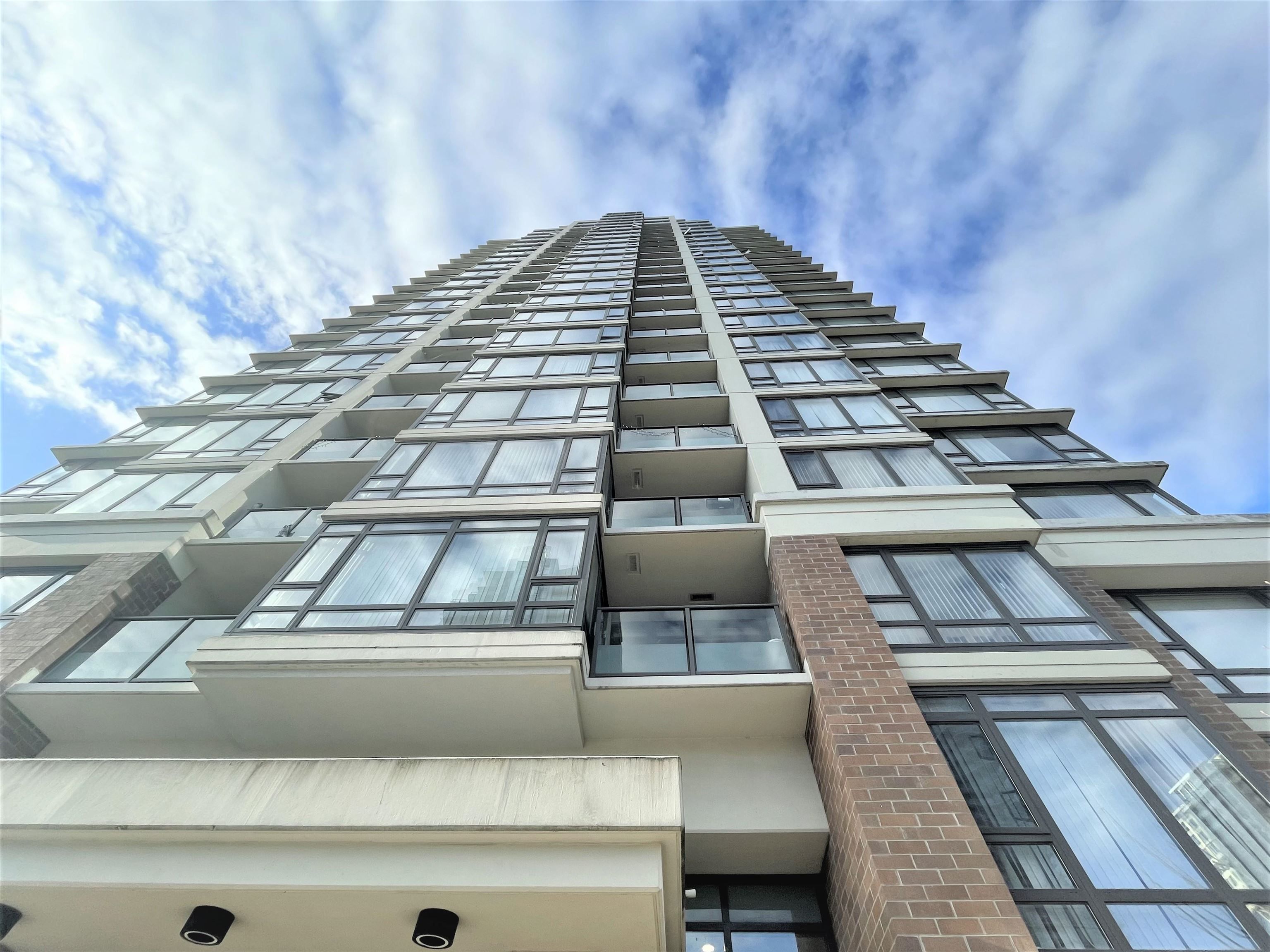 Main Photo: 502 7325 ARCOLA Street in Burnaby: Highgate Condo for sale in "ESPRIT 2" (Burnaby South)  : MLS®# R2672305