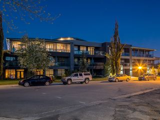 Main Photo: 306 4108 Stanley Road SW in Calgary: Parkhill_Stanley Prk Condo for sale : MLS®# c4012466