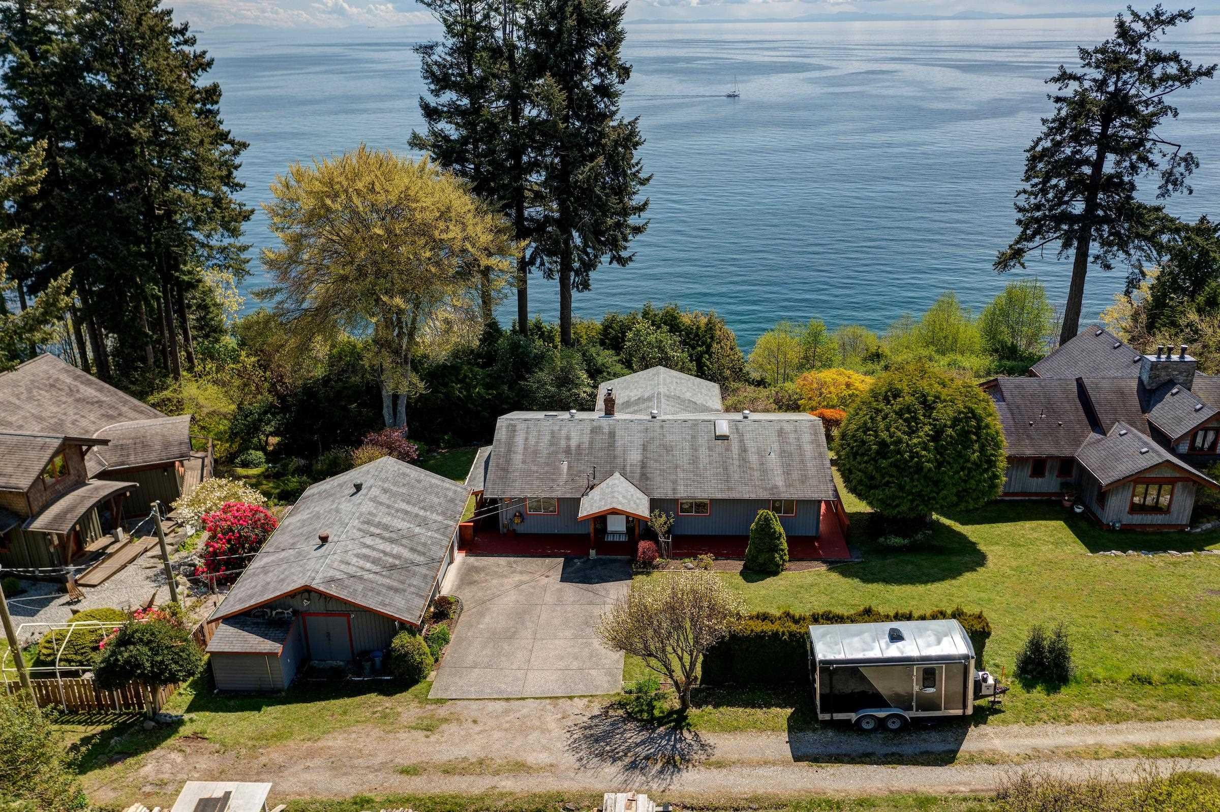 1035  GOWER POINT Road, Gibsons