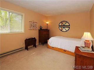 Photo 16: 1255 Mariposa Ave in VICTORIA: SW Strawberry Vale House for sale (Saanich West)  : MLS®# 569284