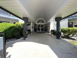 Photo 2: 303 11601 227 Street in Maple Ridge: East Central Condo for sale in "CASTLE MOUNT" : MLS®# R2782674