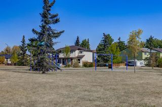Photo 40: 51A Fonda Green SE in Calgary: Forest Heights Semi Detached (Half Duplex) for sale : MLS®# A2002293