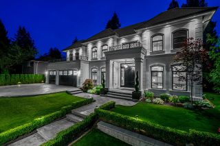 Photo 1: 8120 HUNTER Street in Burnaby: Government Road House for sale in "Government Road" (Burnaby North)  : MLS®# R2703825