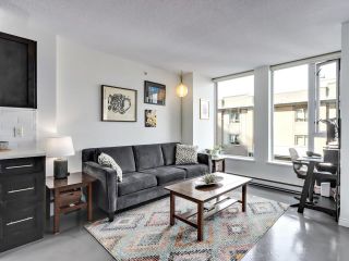 Photo 4: 705 550 TAYLOR Street in Vancouver: Downtown VW Condo for sale in "THE TAYLOR" (Vancouver West)  : MLS®# R2880768