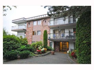 Photo 1: 107 1611 E 3RD Avenue in Vancouver: Grandview VE Condo for sale in "Villa Verde" (Vancouver East)  : MLS®# V928792
