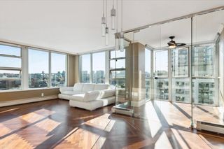 Photo 1: 1003 1228 MARINASIDE Crescent in Vancouver: Yaletown Condo for sale (Vancouver West)  : MLS®# R2740728