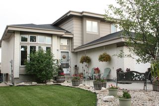 Photo 1: 99 Deering Close in Winnipeg: House for sale (North East Winnipeg)  : MLS®# 1103118
