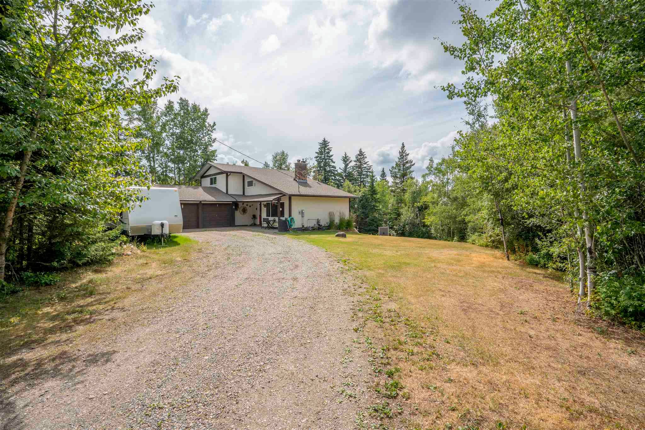 Main Photo: 9695 HEIGHTS Road in Prince George: Beaverley House for sale (PG Rural West (Zone 77))  : MLS®# R2602975
