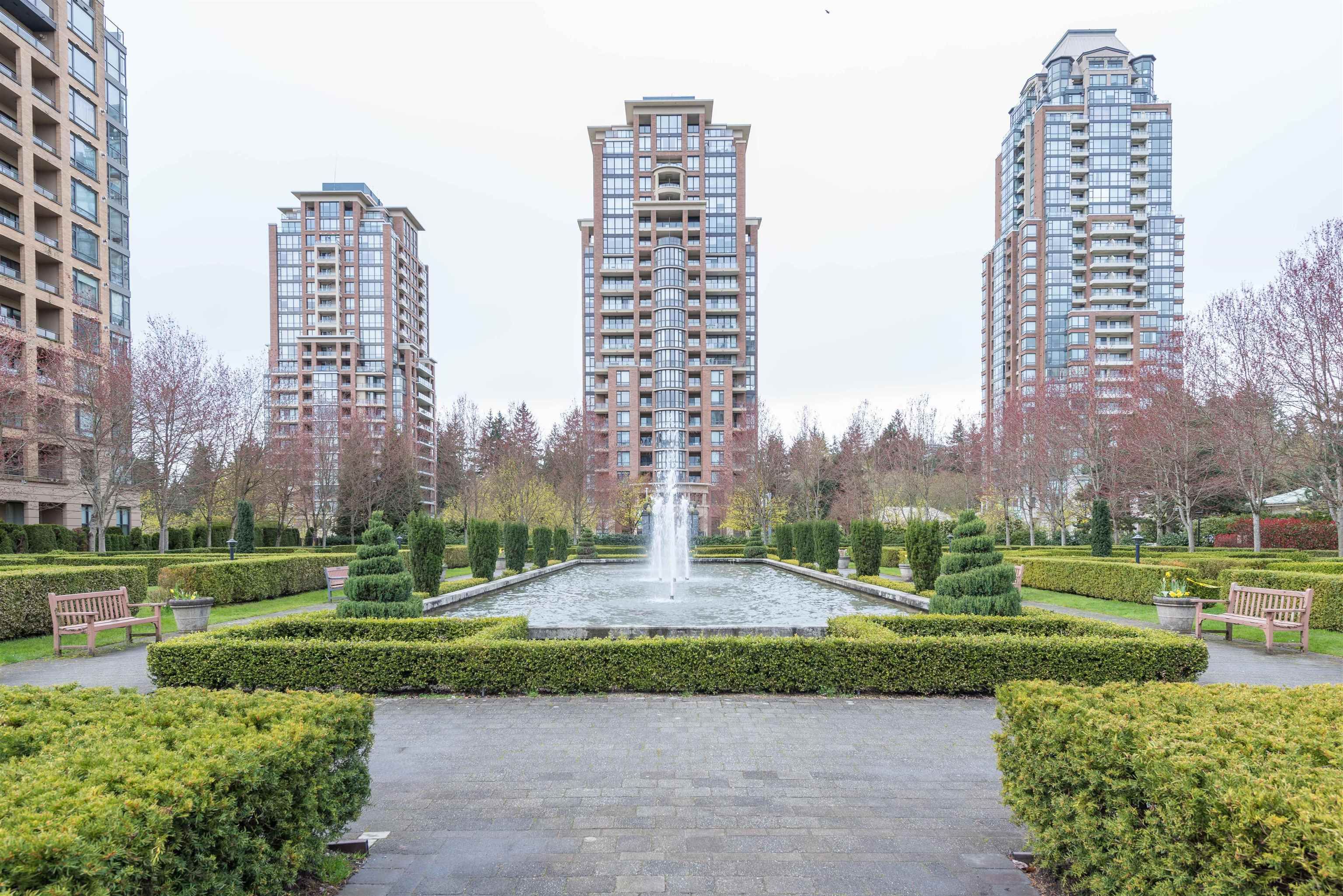 Main Photo: 804 6888 STATION HILL Drive in Burnaby: South Slope Condo for sale in "Savoy Carlton" (Burnaby South)  : MLS®# R2678661