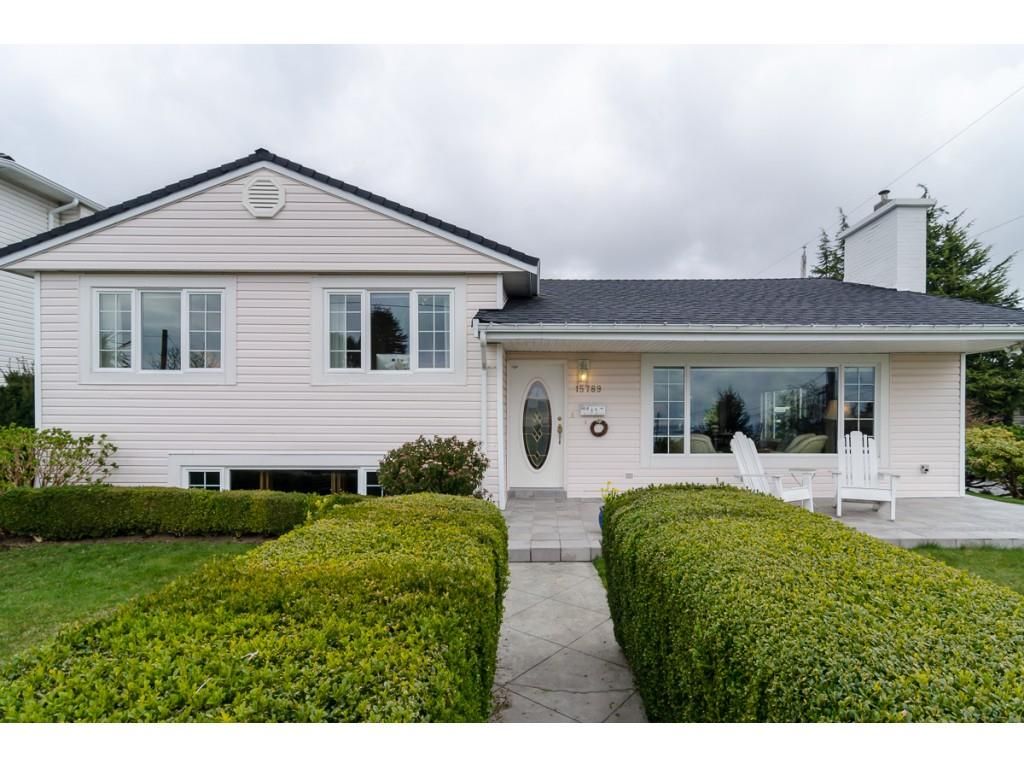Main Photo: 15789 CLIFF Avenue: White Rock House for sale in "EAST BEACH HILLSIDE" (South Surrey White Rock)  : MLS®# R2456817