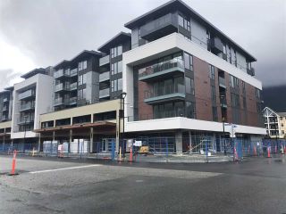 Photo 1: 615 37881 CLEVELAND Avenue in Squamish: Downtown SQ Condo for sale in "THE MAIN" : MLS®# R2455522