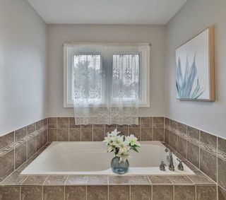 Photo 36: 16 1635 Pickering Parkway in Pickering: Village East Condo for sale : MLS®# E5770683
