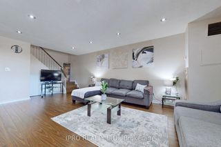 Photo 6: 228 3025 The Credit Woodlands Drive in Mississauga: Erindale Condo for sale : MLS®# W6062820
