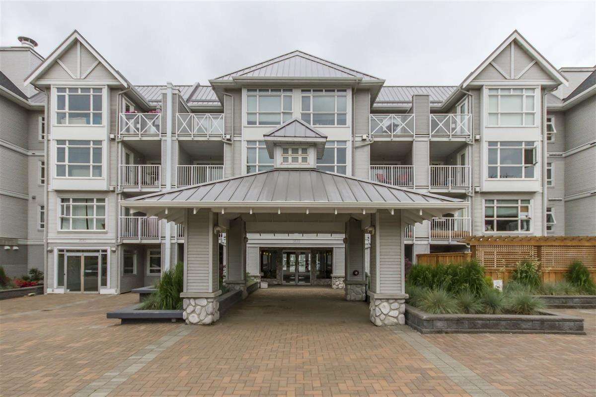 Main Photo: 212 3122 ST JOHNS Street in Port Moody: Port Moody Centre Condo for sale in "Sonrisa" : MLS®# R2270692