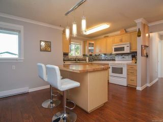 Photo 3: 3797 MEREDITH DRIVE in ROYSTON: CV Courtenay South House for sale (Comox Valley)  : MLS®# 771388