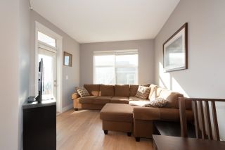Photo 4: 416 2343 ATKINS Avenue in Port Coquitlam: Central Pt Coquitlam Condo for sale in "THE PEARL" : MLS®# R2834152