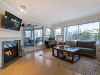 Photo 3: 120 525 WHEELHOUSE Square in Vancouver: False Creek Condo for sale in "HENLEY COURT" (Vancouver West)  : MLS®# R2247737