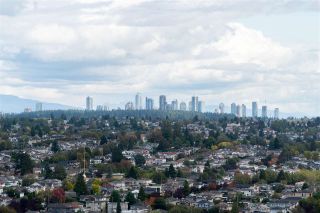 Photo 7: 2404 8031 NUNAVUT Lane in Vancouver: Marpole Condo for sale (Vancouver West)  : MLS®# R2434597