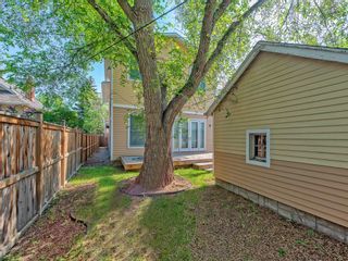 Photo 5: 111 7 Street NW in Calgary: Sunnyside Detached for sale : MLS®# C4189652