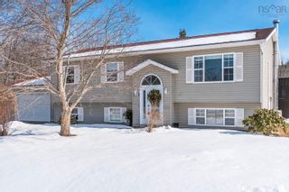 Photo 1: 596 Brandy Avenue in Greenwood: Kings County Residential for sale (Annapolis Valley)  : MLS®# 202304250