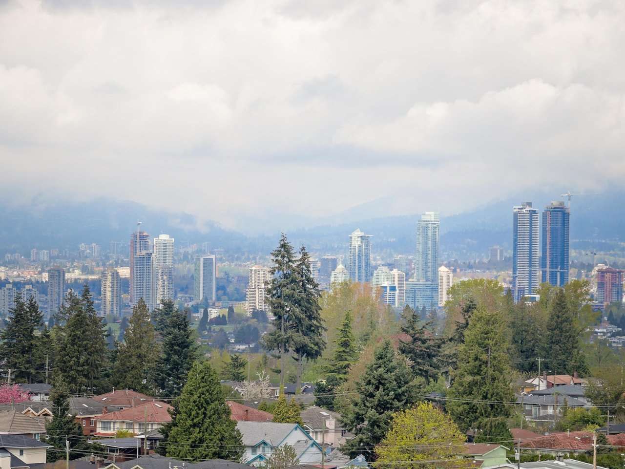 Main Photo: 1709 7077 BERESFORD Street in Burnaby: Highgate Condo for sale in "CITY CLUB ON THE PARK" (Burnaby South)  : MLS®# R2382596