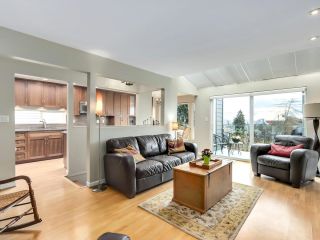 Photo 3: 256 W 28TH Street in North Vancouver: Upper Lonsdale House for sale : MLS®# R2664646