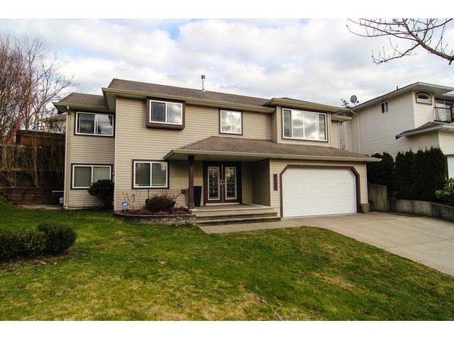 Main Photo: 8160 DOROTHEA Court in Mission: Mission BC House for sale in "CHERRY RIDGE ESTATES" : MLS®# F1431815