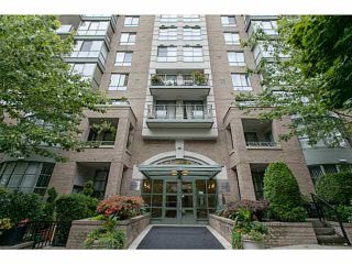 Photo 2: 705 2288 PINE Street in Vancouver: Fairview VW Condo for sale in "THE FAIRVIEW" (Vancouver West)  : MLS®# V1142280
