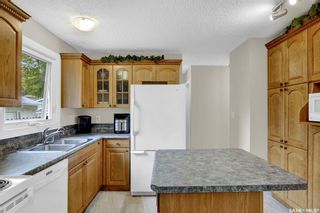 Photo 9: 111 Woodsworth Crescent in Regina: Normanview West Residential for sale : MLS®# SK901667