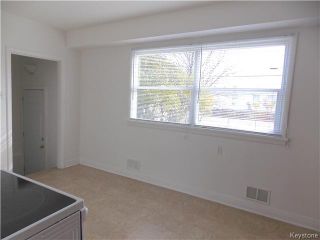 Photo 5: 734 Beaverbrook Street in Winnipeg: River Heights Residential for sale (1D)  : MLS®# 1700032