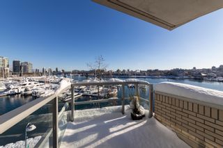 Photo 28: 322 1228 MARINASIDE Crescent in Vancouver: Yaletown Townhouse for sale in "Crestmark II" (Vancouver West)  : MLS®# R2752595