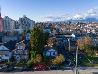 Photo 7: 5005 PAYNE Street in Vancouver: Collingwood VE House for sale (Vancouver East)  : MLS®# R2832069