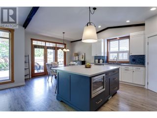 Photo 12: 1119 Paret Crescent in Kelowna: House for sale : MLS®# 10312953