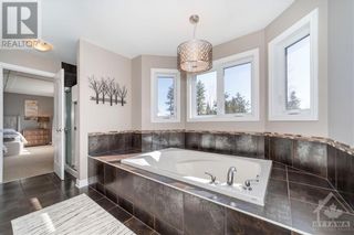 Photo 13: 719 EAGLE CREST HEIGHTS in Ottawa: House for sale : MLS®# 1388039
