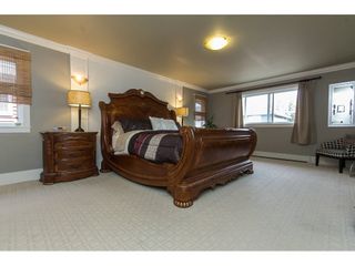 Photo 11: 27754 PULLMAN Avenue in Abbotsford: Aberdeen House for sale in "Station" : MLS®# R2077077