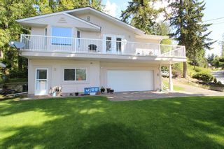 Photo 1: 7685 Golf Course Road in Anglemont: North Shuswap House for sale (Shuswap)  : MLS®# 10110438