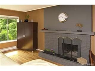Photo 2:  in VICTORIA: SE Cedar Hill Half Duplex for sale (Saanich East)  : MLS®# 438729