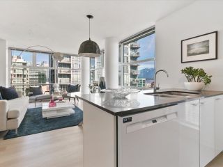 Photo 11: 2306 111 W GEORGIA Street in Vancouver: Downtown VW Condo for sale in "Spectrum 1" (Vancouver West)  : MLS®# R2879873