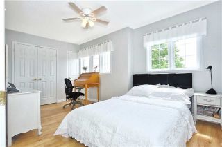 Photo 4: 121 Harkness Drive in Whitby: Rolling Acres House (2-Storey) for sale : MLS®# E3511050