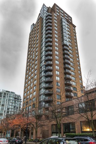 Photo 2: 710-1189 Howe Street in Vancouver: Condo for sale (Vancouver West)  : MLS®# R2121608
