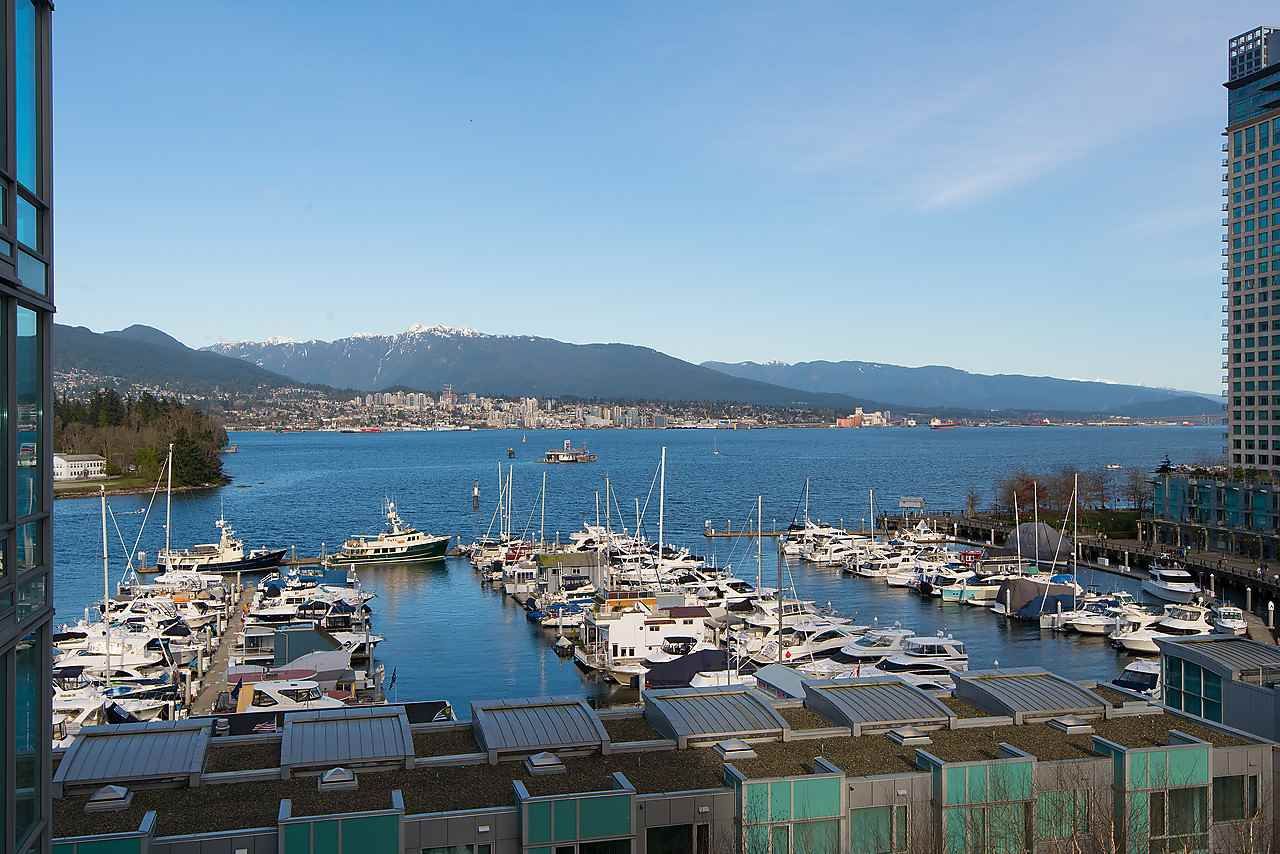 Main Photo: 803 590 NICOLA Street in Vancouver: Coal Harbour Condo for sale in "CASCINA" (Vancouver West)  : MLS®# R2045601