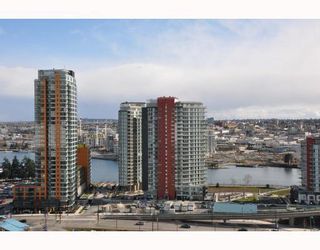 Photo 9: 2202 928 BEATTY Street in Vancouver: Downtown VW Condo for sale in "THE MAX" (Vancouver West)  : MLS®# V778385