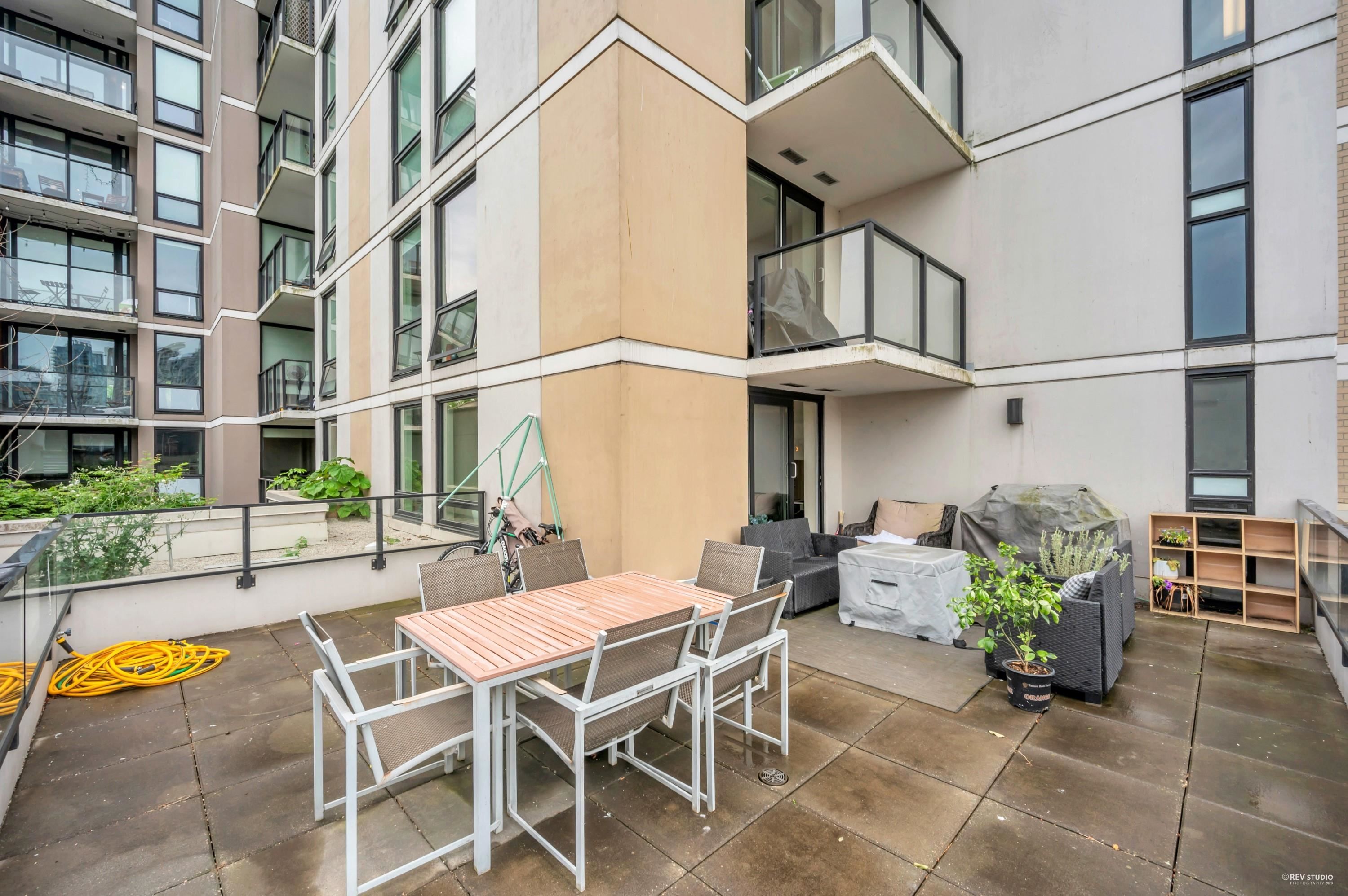 Main Photo: 306 189 KEEFER Street in Vancouver: Downtown VE Condo for sale in "KEEFER BLOCK" (Vancouver East)  : MLS®# R2791419