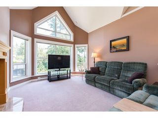 Photo 4: 505 34101 OLD YALE Road in Abbotsford: Central Abbotsford Condo for sale in "Yale Terrace" : MLS®# R2395704