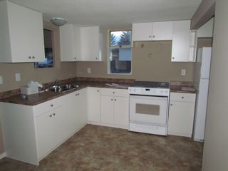 Photo 2: 45610 BERNARD Avenue in CHILLIWACK: House for rent (Chilliwack) 