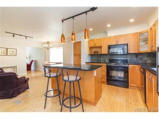Photo 10: 3876 Carey Rd in VICTORIA: SW Tillicum House for sale (Saanich West)  : MLS®# 731700